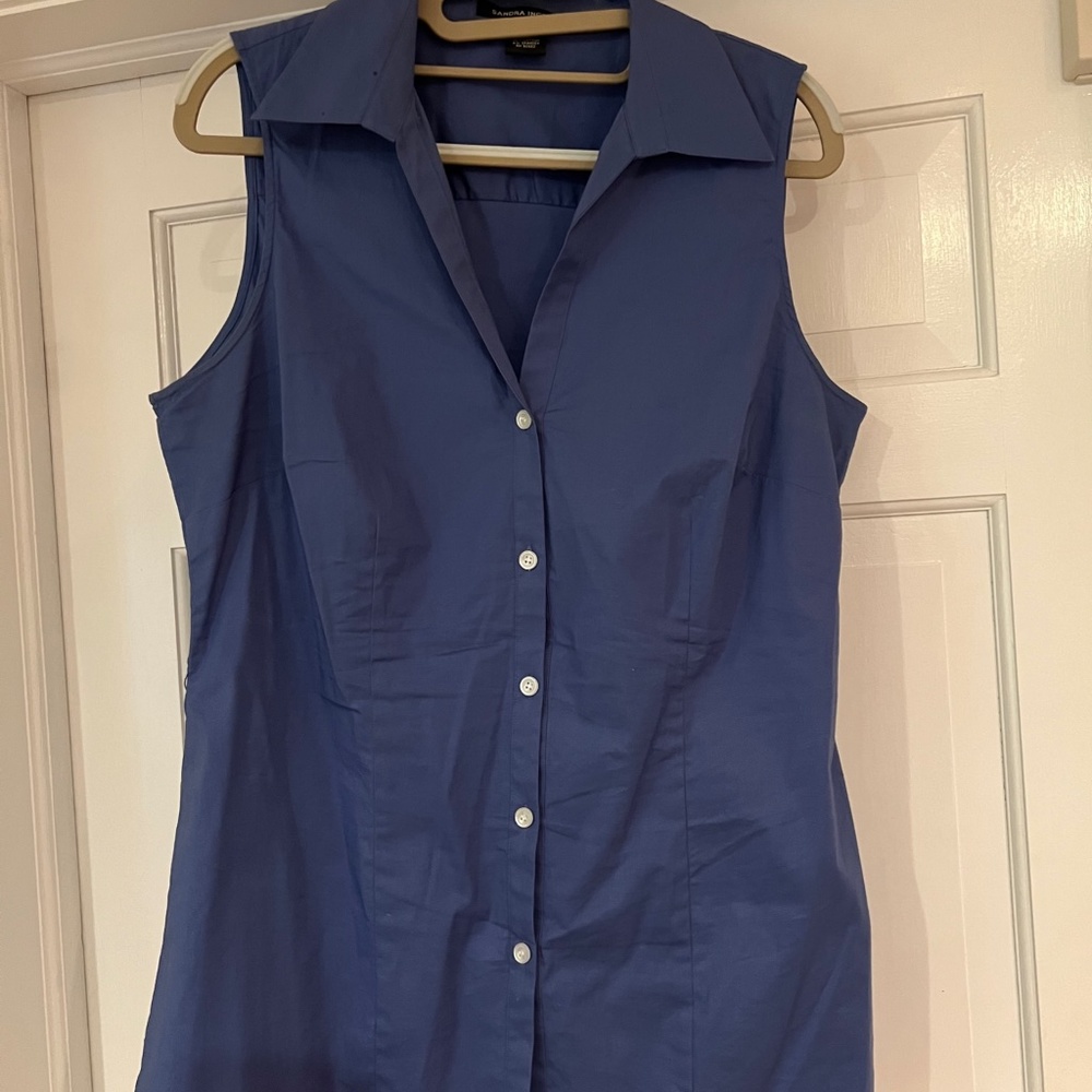 Sandra Ingrish size 10 light navy blue sleeveless bottom down top